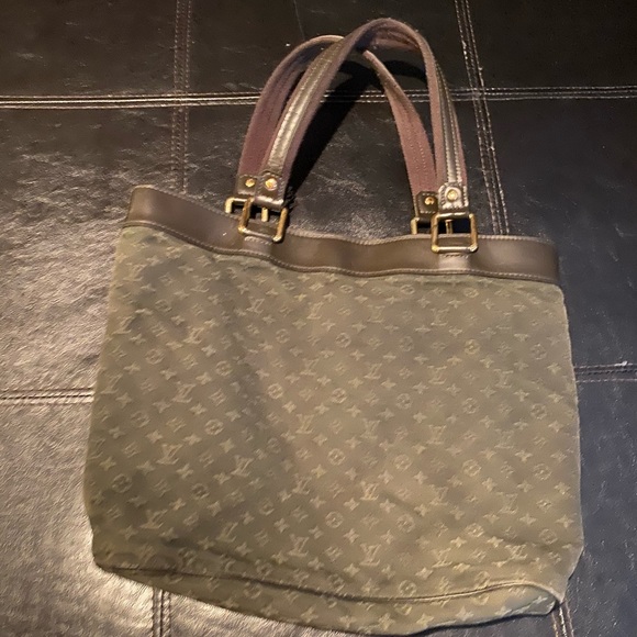 Purse - Picture 2 of 5